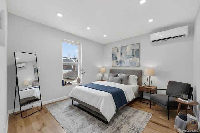 19450 Murdock Avenue, Saint Albans, NY 11412