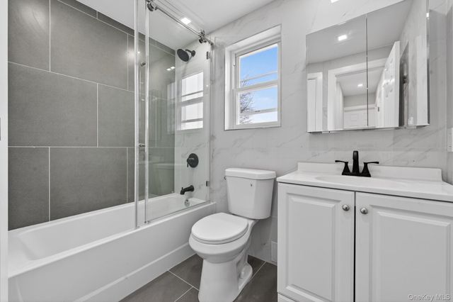 19450 Murdock Avenue, Saint Albans, NY 11412