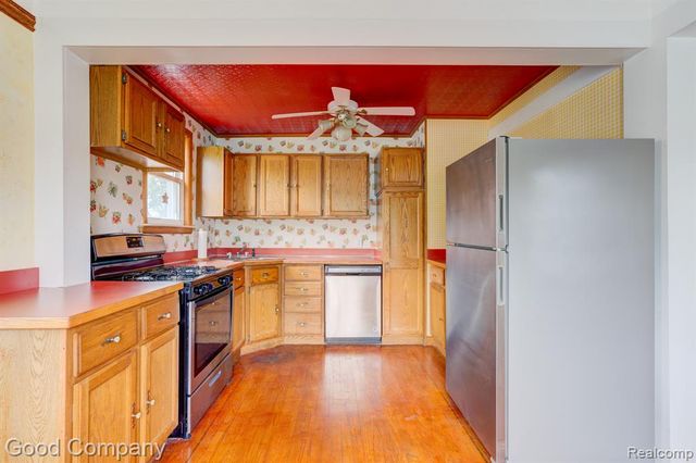 1355 Harvard Road, Berkley, MI 48072