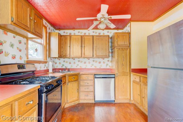 1355 Harvard Road, Berkley, MI 48072