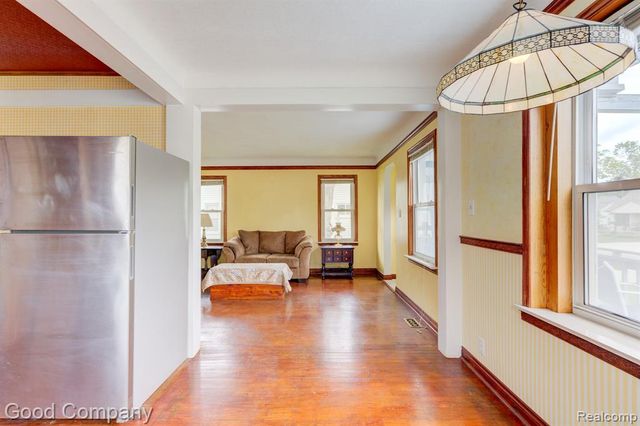 1355 Harvard Road, Berkley, MI 48072