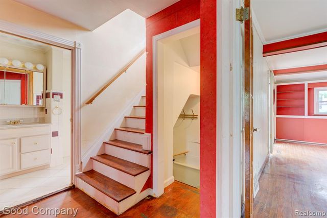 1355 Harvard Road, Berkley, MI 48072