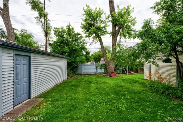 1355 Harvard Road, Berkley, MI 48072