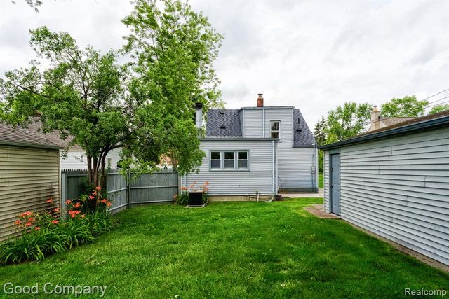1355 Harvard Road, Berkley, MI 48072