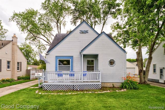 1355 Harvard Road, Berkley, MI 48072