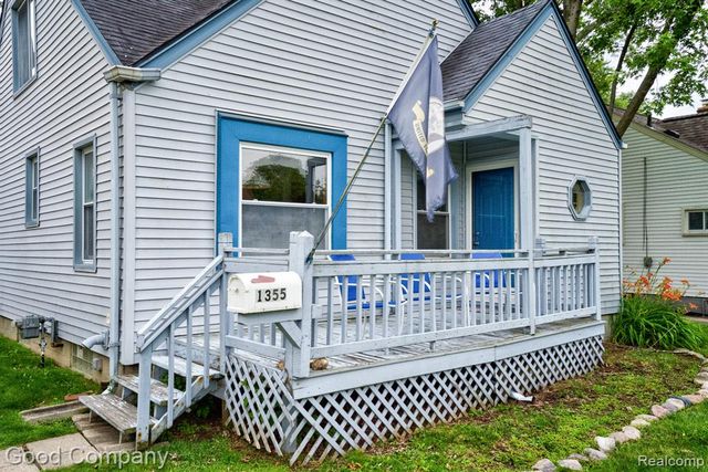 1355 Harvard Road, Berkley, MI 48072