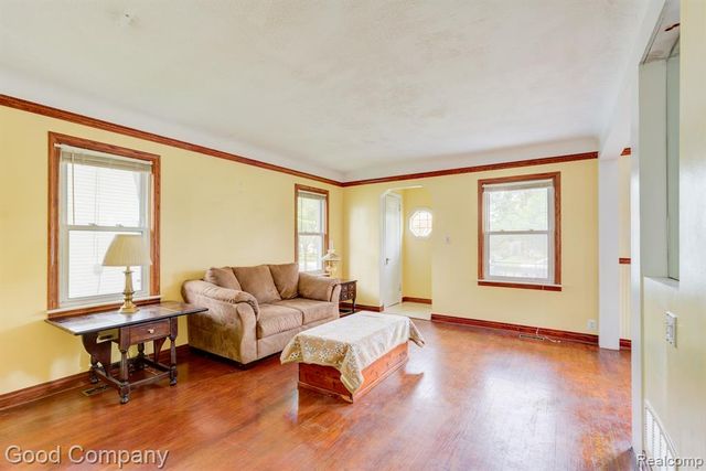 1355 Harvard Road, Berkley, MI 48072