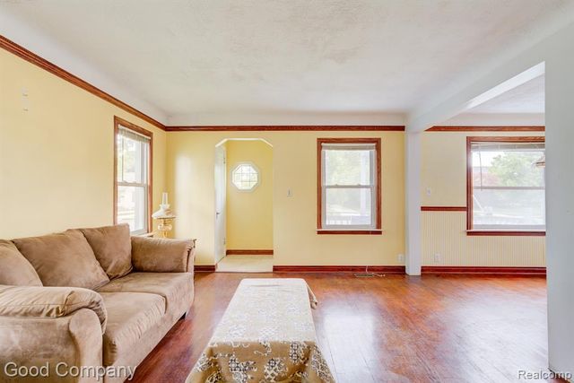 1355 Harvard Road, Berkley, MI 48072