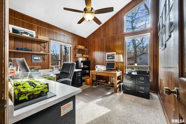 1230 N OLDE FARM Road, East Peoria, IL 61611