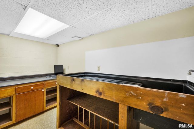 1230 N OLDE FARM Road, East Peoria, IL 61611