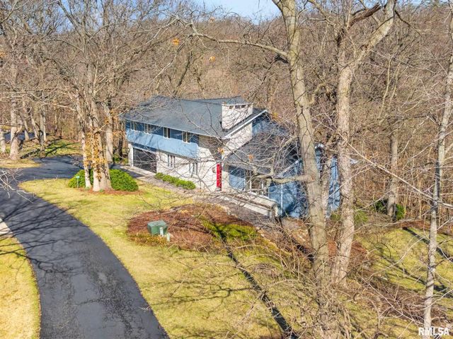 1230 N OLDE FARM Road, East Peoria, IL 61611