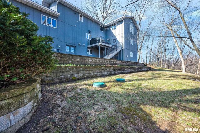 1230 N OLDE FARM Road, East Peoria, IL 61611