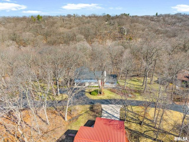 1230 N OLDE FARM Road, East Peoria, IL 61611