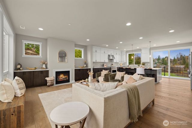 7853 S 132 Street, Seattle, WA 98178