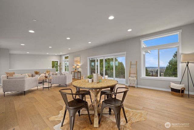 7853 S 132 Street, Seattle, WA 98178