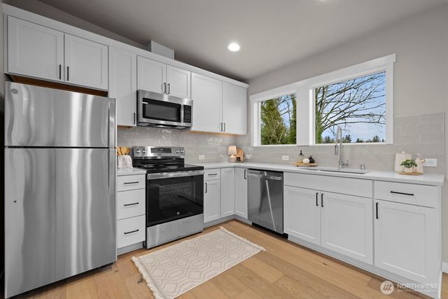 7853 S 132 Street, Seattle, WA 98178