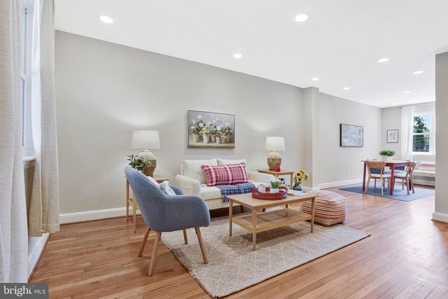 241 LYNHAVEN DR, Alexandria, VA 22305