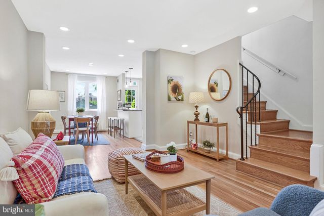 241 LYNHAVEN DR, Alexandria, VA 22305