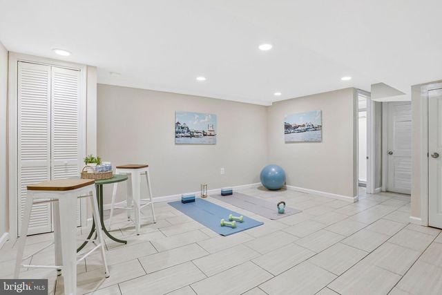 241 LYNHAVEN DR, Alexandria, VA 22305