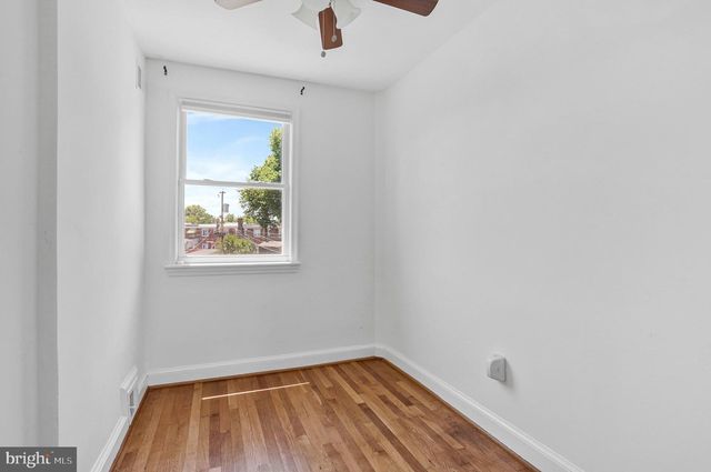 241 LYNHAVEN DR, Alexandria, VA 22305