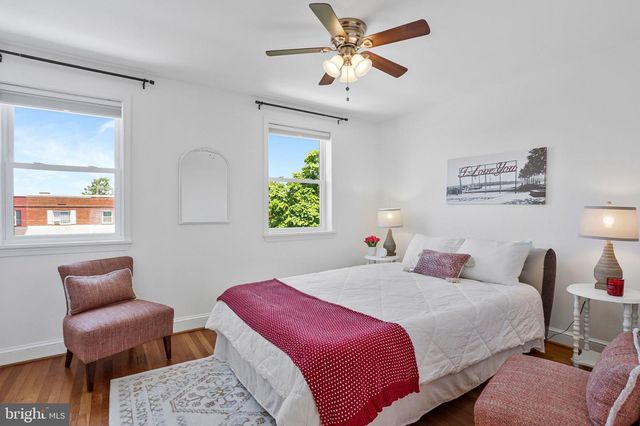 241 LYNHAVEN DR, Alexandria, VA 22305