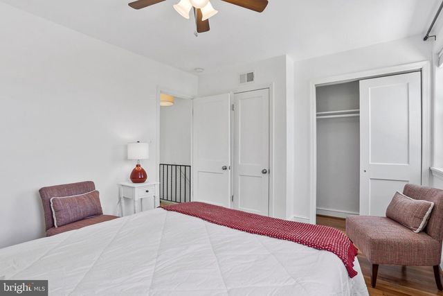 241 LYNHAVEN DR, Alexandria, VA 22305