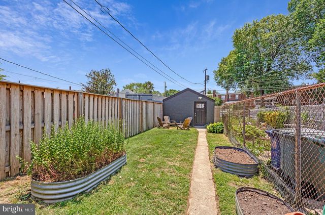 241 LYNHAVEN DR, Alexandria, VA 22305