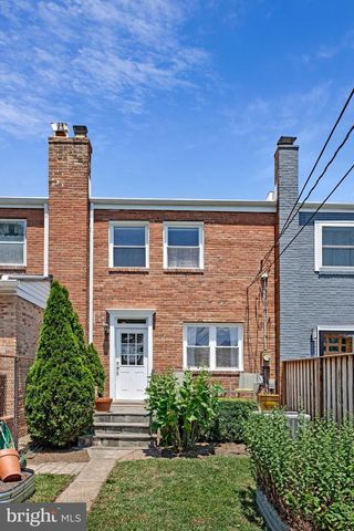 241 LYNHAVEN DR, Alexandria, VA 22305