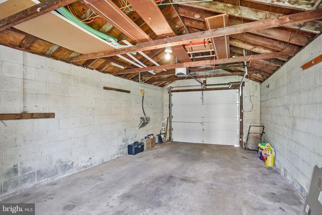 241 LYNHAVEN DR, Alexandria, VA 22305