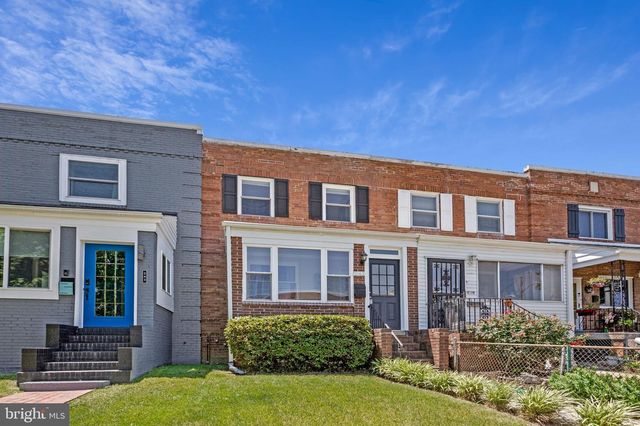 241 LYNHAVEN DR, Alexandria, VA 22305