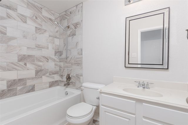 4034 Heavenly Way, Heartland, TX 75126
