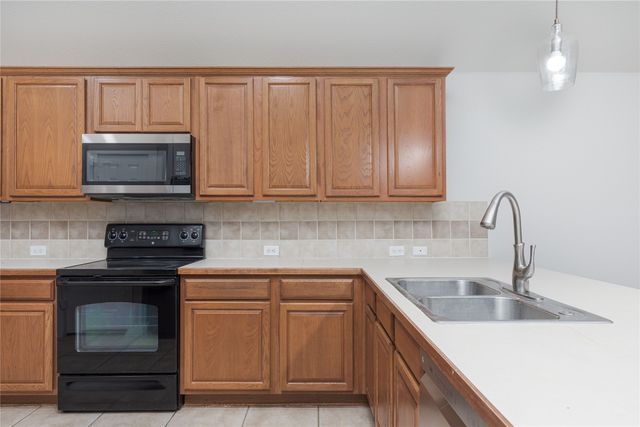 4034 Heavenly Way, Heartland, TX 75126