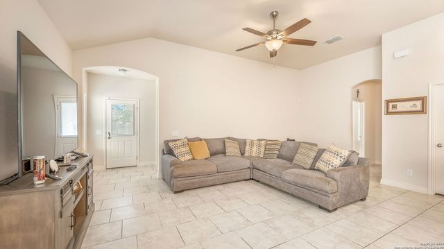 1131 Ranch Falls, San Antonio, TX 78245