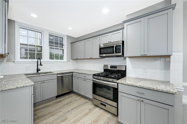 19617 Lomond Boulevard, Shaker Heights, OH 44122