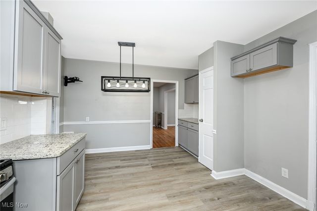 19617 Lomond Boulevard, Shaker Heights, OH 44122