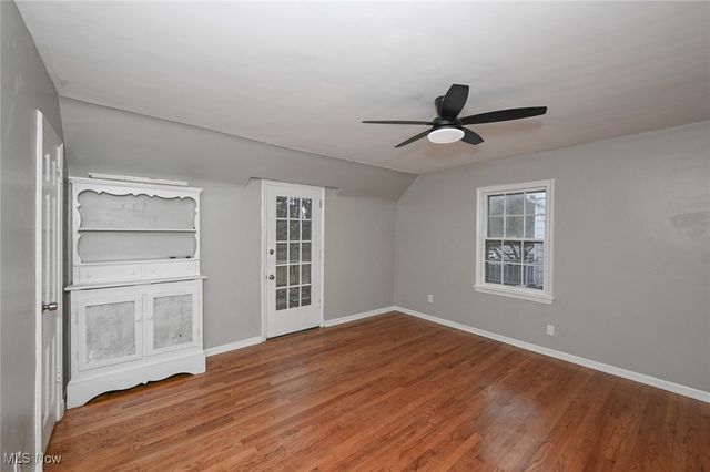 19617 Lomond Boulevard, Shaker Heights, OH 44122