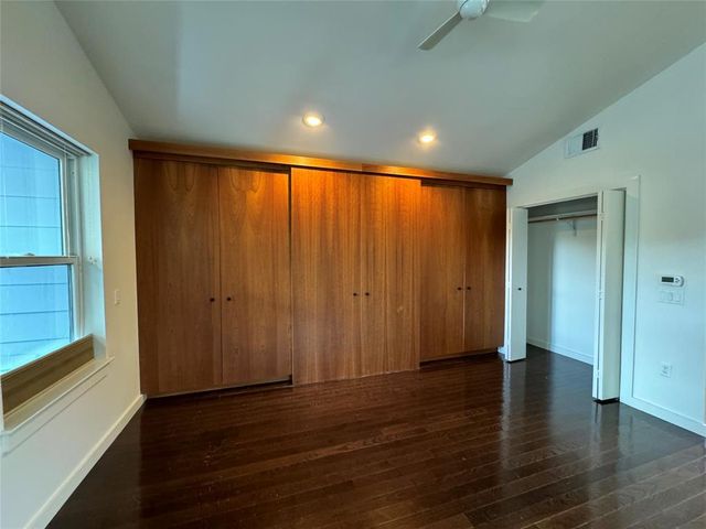 1208 E 2nd ST B, Austin, TX 78702