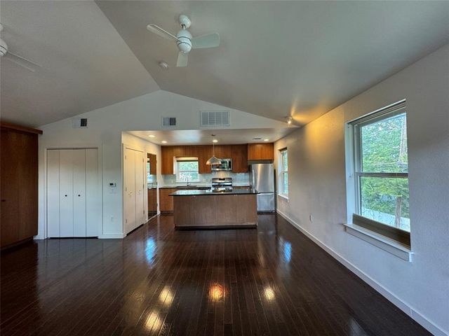 1208 E 2nd ST B, Austin, TX 78702