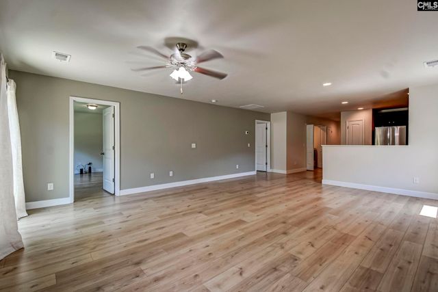 325 Harvester Loop, Hopkins, SC 29061