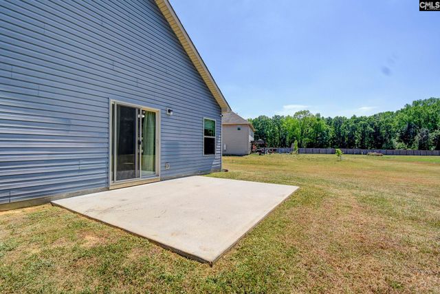 325 Harvester Loop, Hopkins, SC 29061