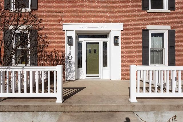 1101 Myrtle Avenue, St Joseph, MO 64505