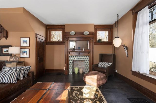 1101 Myrtle Avenue, St Joseph, MO 64505