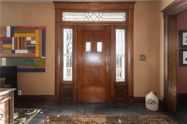 1101 Myrtle Avenue, St Joseph, MO 64505