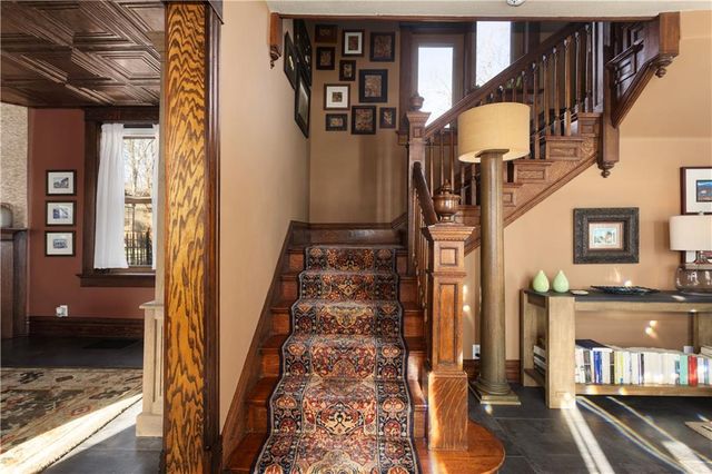 1101 Myrtle Avenue, St Joseph, MO 64505