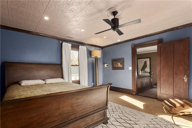 1101 Myrtle Avenue, St Joseph, MO 64505