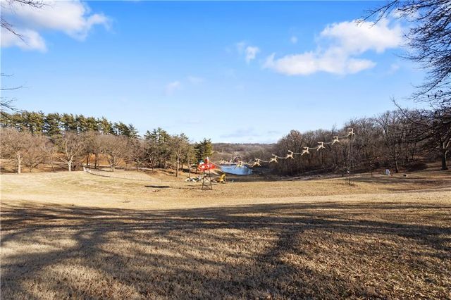 1101 Myrtle Avenue, St Joseph, MO 64505