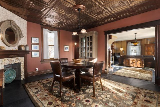 1101 Myrtle Avenue, St Joseph, MO 64505