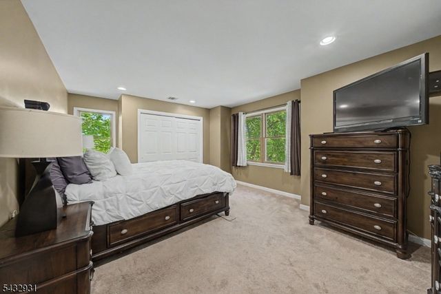 10 S Parkway, Jefferson Twp., NJ 07885