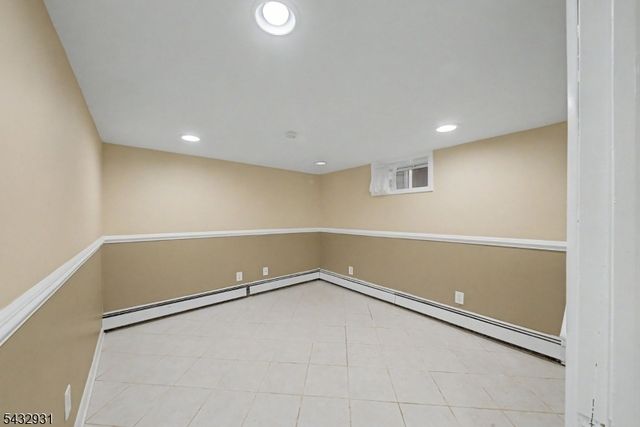 10 S Parkway, Jefferson Twp., NJ 07885