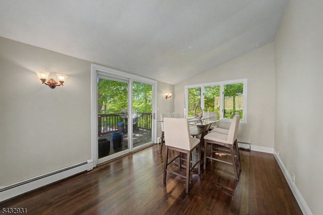 10 S Parkway, Jefferson Twp., NJ 07885